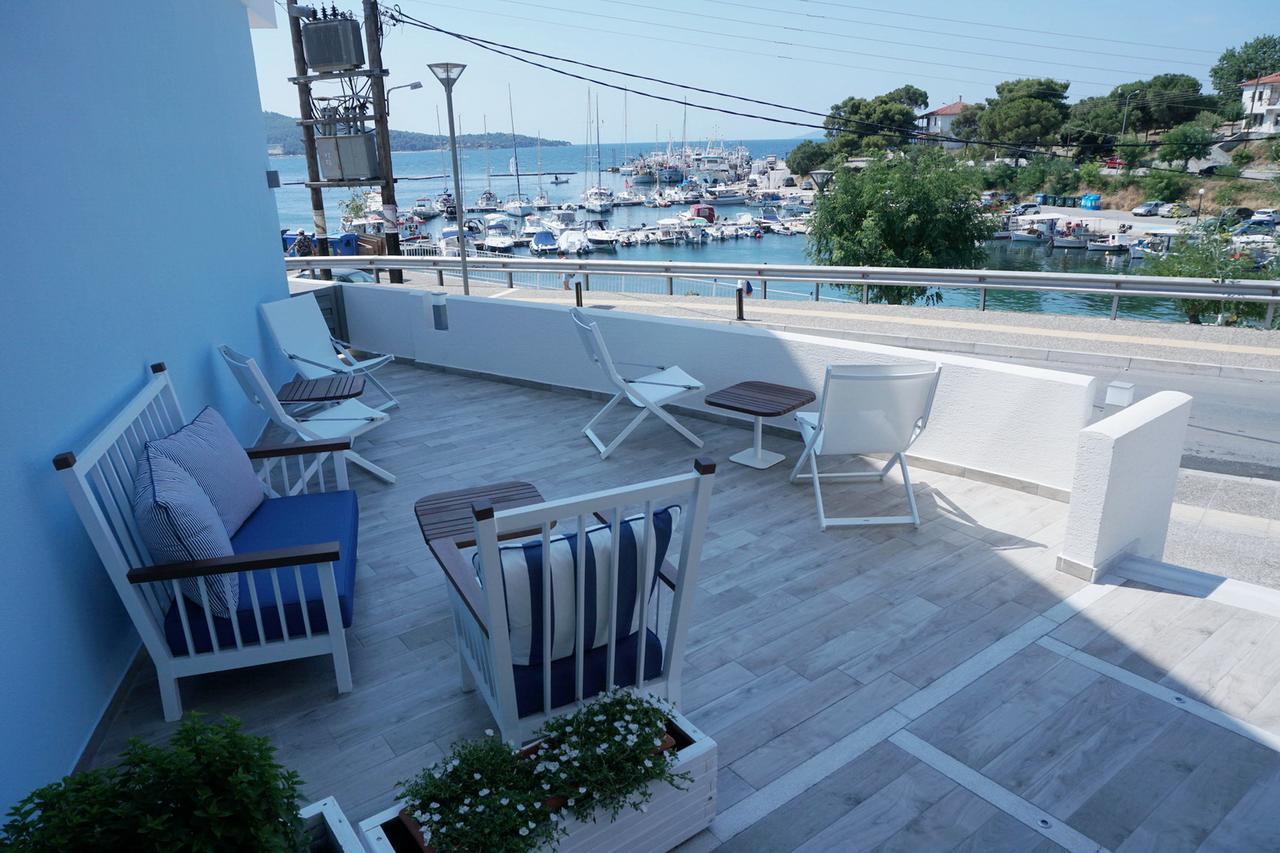 Aqua Marine Hotell Neos Marmaras Exteriör bild